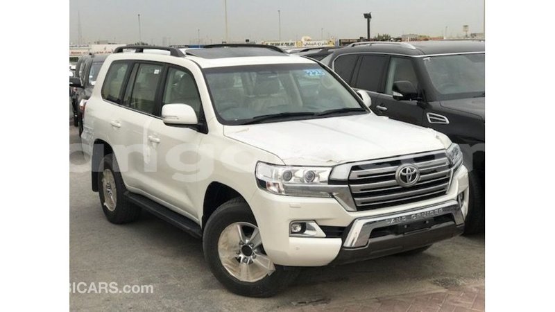 Big with watermark toyota land cruiser bengo province import dubai 7700
