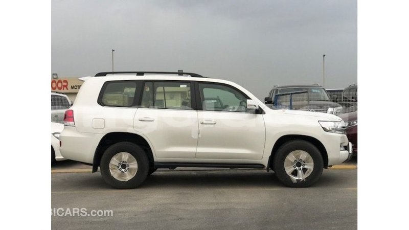 Big with watermark toyota land cruiser bengo province import dubai 7700