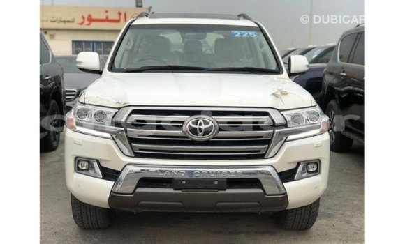Comprar Importar Toyota Land Cruiser Branco Carro em Import - Dubai em Bengo Province Comprar Importar Toyota Land Cruiser Branco Carro em Import - Dubai em Bengo Province