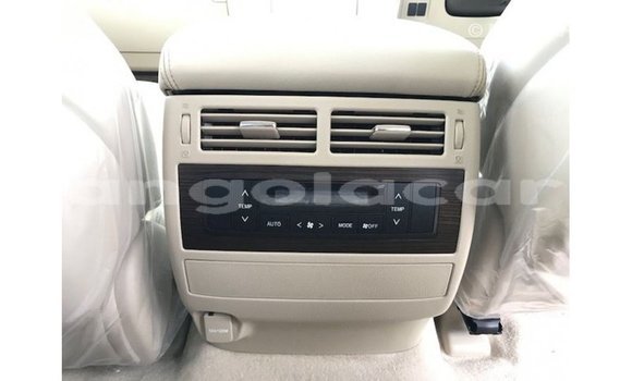 Comprar Importar Toyota Land Cruiser Branco Carro em Import - Dubai em Bengo Province Comprar Importar Toyota Land Cruiser Branco Carro em Import - Dubai em Bengo Province