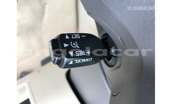 Comprar Importar Toyota Land Cruiser Branco Carro em Import - Dubai em Bengo Province Comprar Importar Toyota Land Cruiser Branco Carro em Import - Dubai em Bengo Province