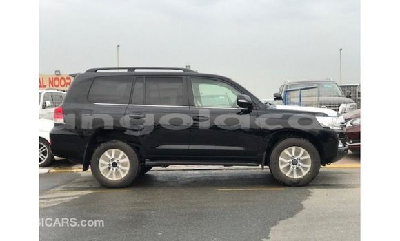 Comprar Importar Toyota Land Cruiser Preto Carro em Import - Dubai em Bengo Province Comprar Importar Toyota Land Cruiser Preto Carro em Import - Dubai em Bengo Province