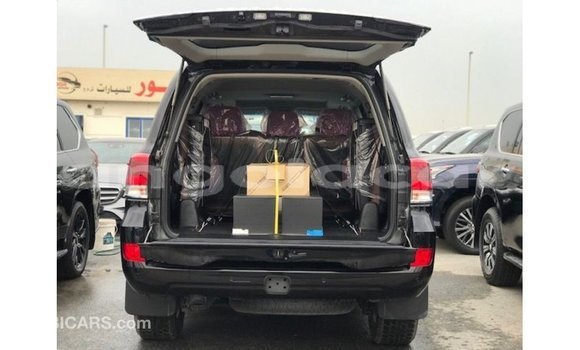 Comprar Importar Toyota Land Cruiser Preto Carro em Import - Dubai em Bengo Province Comprar Importar Toyota Land Cruiser Preto Carro em Import - Dubai em Bengo Province