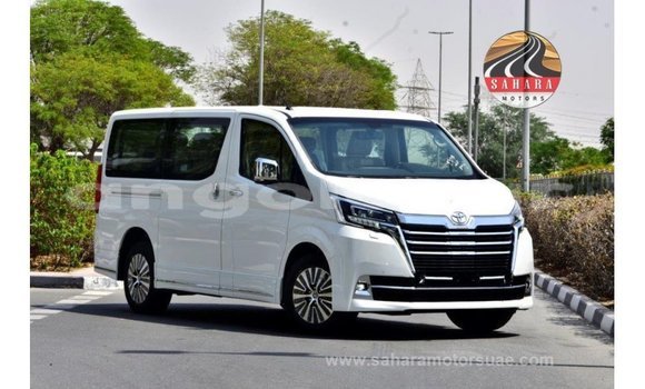 Buy Import Toyota Granvia White Car in Import - Dubai in Bengo Province Buy Import Toyota Granvia White Car in Import - Dubai in Bengo Province