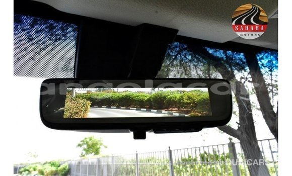 Buy Import Toyota Granvia White Car in Import - Dubai in Bengo Province Buy Import Toyota Granvia White Car in Import - Dubai in Bengo Province