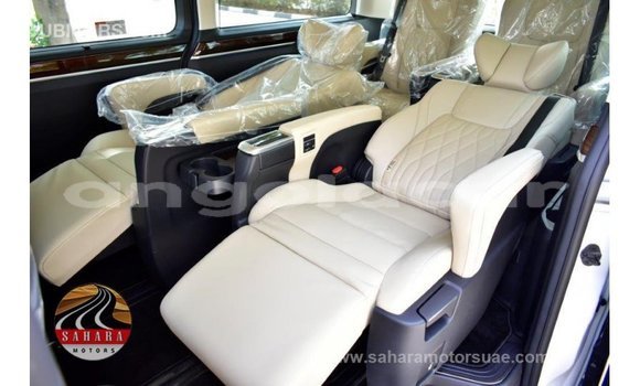 Buy Import Toyota Granvia White Car in Import - Dubai in Bengo Province Buy Import Toyota Granvia White Car in Import - Dubai in Bengo Province