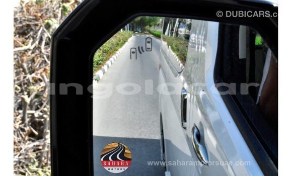 Buy Import Toyota Granvia White Car in Import - Dubai in Bengo Province Buy Import Toyota Granvia White Car in Import - Dubai in Bengo Province