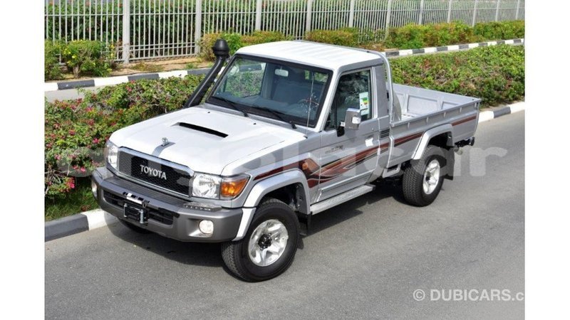 Big with watermark toyota land cruiser bengo province import dubai 7706