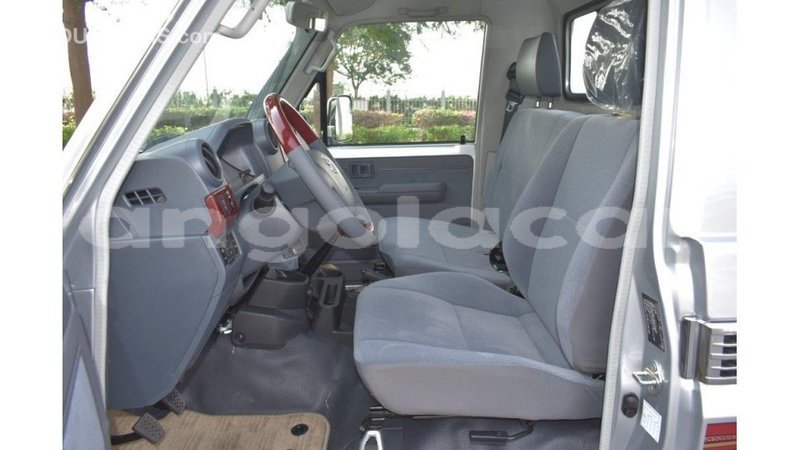 Big with watermark toyota land cruiser bengo province import dubai 7706