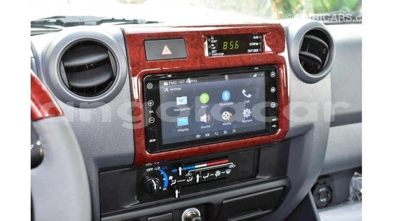 Big with watermark toyota land cruiser bengo province import dubai 7706