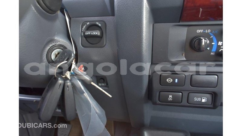 Big with watermark toyota land cruiser bengo province import dubai 7706