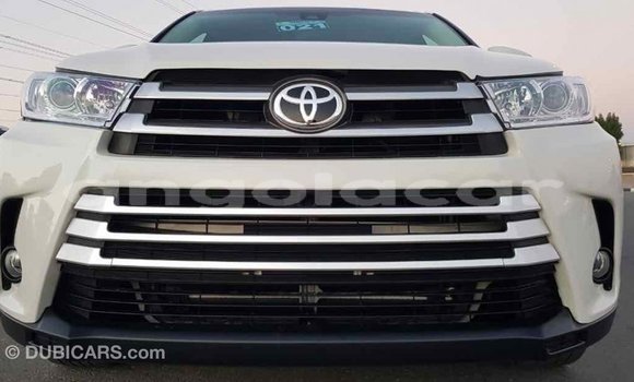 Comprar Importar Toyota Highlander Branco Carro em Import - Dubai em Bengo Province Comprar Importar Toyota Highlander Branco Carro em Import - Dubai em Bengo Province