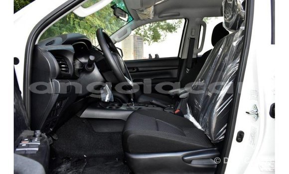 Buy Import Toyota Hilux White Car in Import - Dubai in Bengo Province Buy Import Toyota Hilux White Car in Import - Dubai in Bengo Province