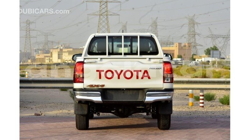Big with watermark toyota hilux bengo province import dubai 7708