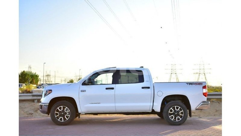 Big with watermark toyota tundra bengo province import dubai 7712