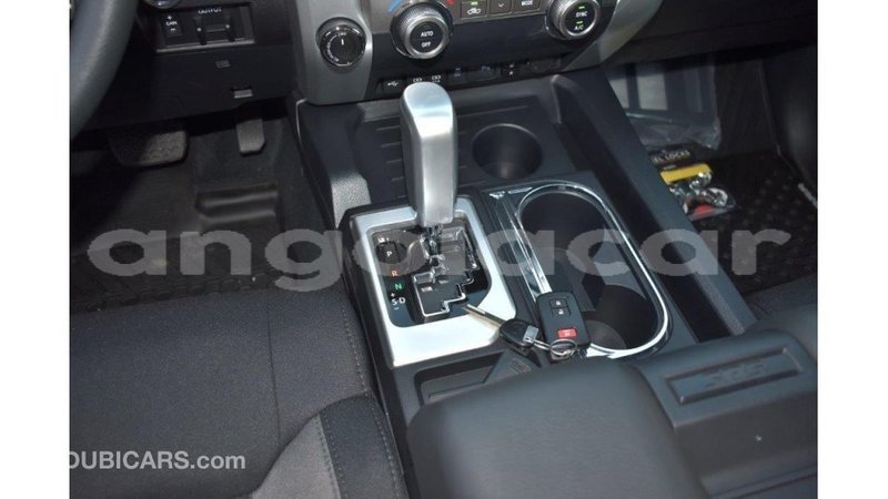 Big with watermark toyota tundra bengo province import dubai 7712