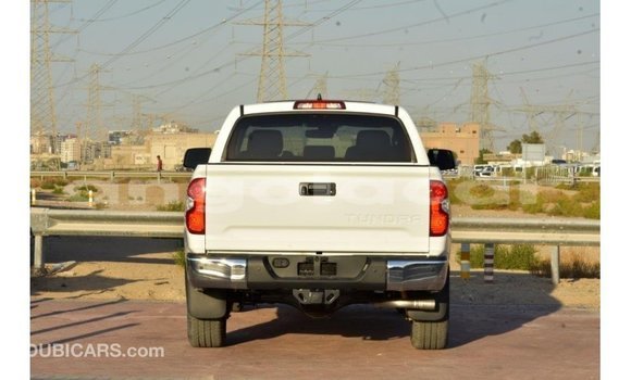 Buy Import Toyota Tundra White Car in Import - Dubai in Bengo Province Buy Import Toyota Tundra White Car in Import - Dubai in Bengo Province