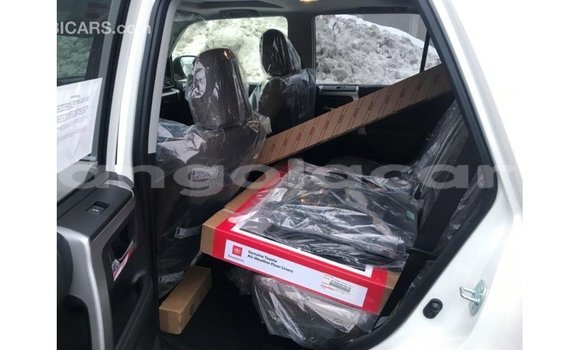 Comprar Importar Toyota 4Runner Branco Carro em Import - Dubai em Bengo Province Comprar Importar Toyota 4Runner Branco Carro em Import - Dubai em Bengo Province