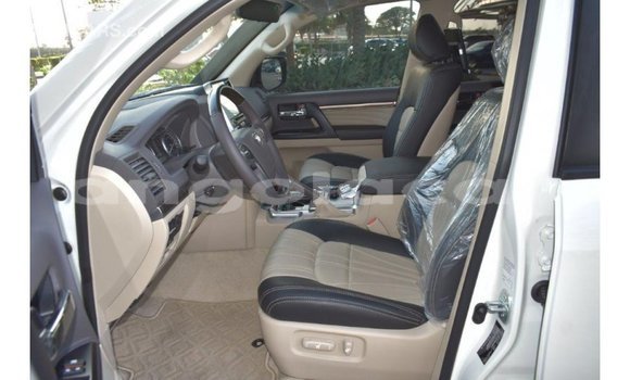 Buy Import Toyota Land Cruiser White Car in Import - Dubai in Bengo Province Buy Import Toyota Land Cruiser White Car in Import - Dubai in Bengo Province