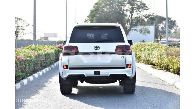 Big with watermark toyota land cruiser bengo province import dubai 7716