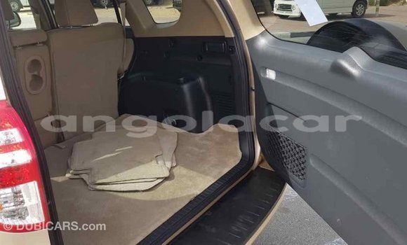 Comprar Importar Toyota RAV4 Outro Carro em Import - Dubai em Bengo Province Comprar Importar Toyota RAV4 Outro Carro em Import - Dubai em Bengo Province