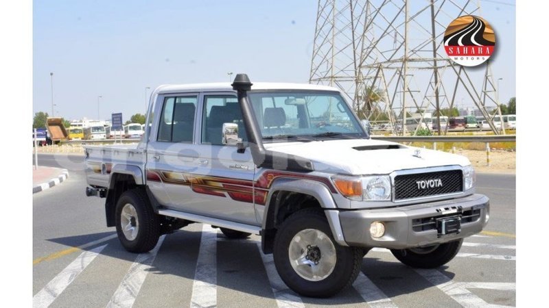 Big with watermark toyota land cruiser bengo province import dubai 7722