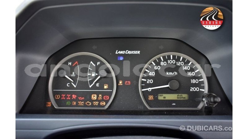 Big with watermark toyota land cruiser bengo province import dubai 7722