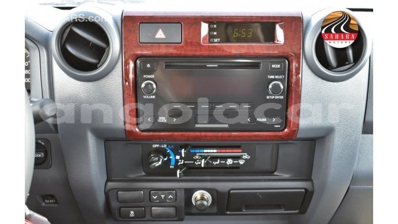 Big with watermark toyota land cruiser bengo province import dubai 7722