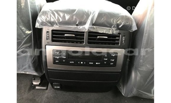 Comprar Importar Toyota Land Cruiser Branco Carro em Import - Dubai em Bengo Province Comprar Importar Toyota Land Cruiser Branco Carro em Import - Dubai em Bengo Province