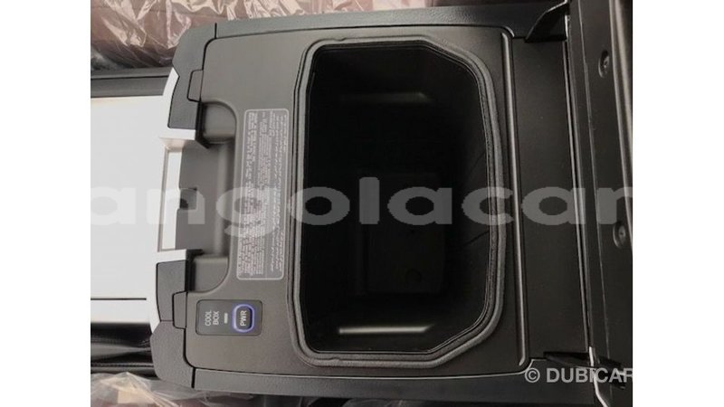 Big with watermark toyota land cruiser bengo province import dubai 7725