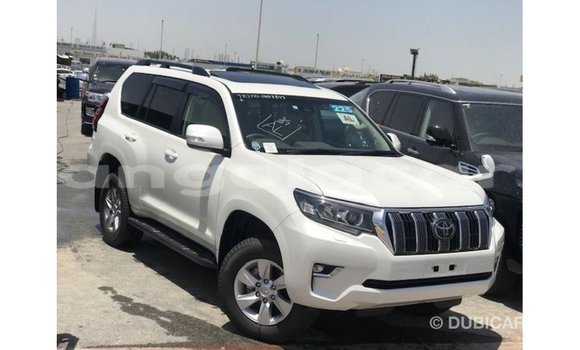 Comprar Importar Toyota Prado Branco Carro em Import - Dubai em Bengo Province Comprar Importar Toyota Prado Branco Carro em Import - Dubai em Bengo Province