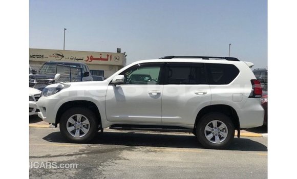 Comprar Importar Toyota Prado Branco Carro em Import - Dubai em Bengo Province Comprar Importar Toyota Prado Branco Carro em Import - Dubai em Bengo Province