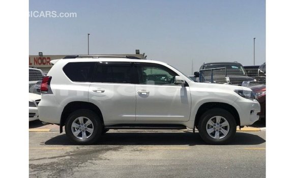 Comprar Importar Toyota Prado Branco Carro em Import - Dubai em Bengo Province Comprar Importar Toyota Prado Branco Carro em Import - Dubai em Bengo Province