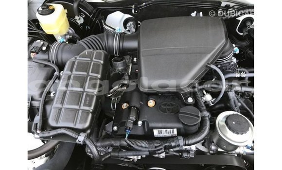 Comprar Importar Toyota Prado Branco Carro em Import - Dubai em Bengo Province Comprar Importar Toyota Prado Branco Carro em Import - Dubai em Bengo Province