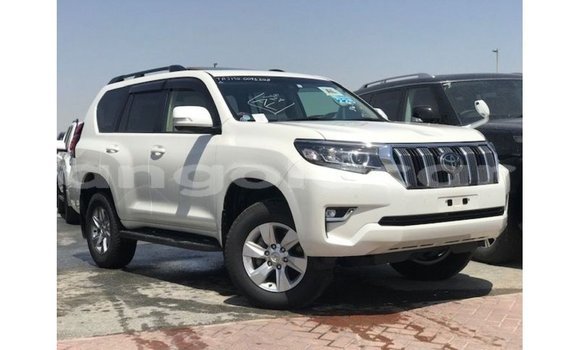 Comprar Importar Toyota Prado Branco Carro em Import - Dubai em Bengo Province Comprar Importar Toyota Prado Branco Carro em Import - Dubai em Bengo Province