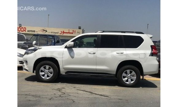 Comprar Importar Toyota Prado Branco Carro em Import - Dubai em Bengo Province Comprar Importar Toyota Prado Branco Carro em Import - Dubai em Bengo Province