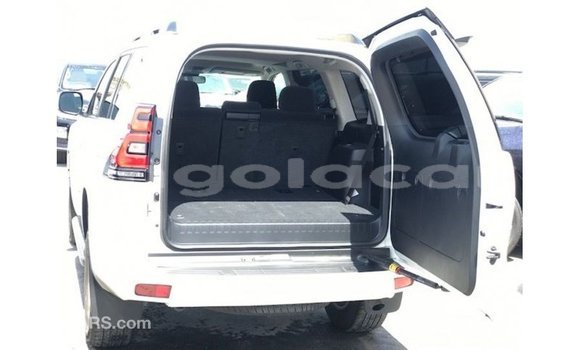 Comprar Importar Toyota Prado Branco Carro em Import - Dubai em Bengo Province Comprar Importar Toyota Prado Branco Carro em Import - Dubai em Bengo Province