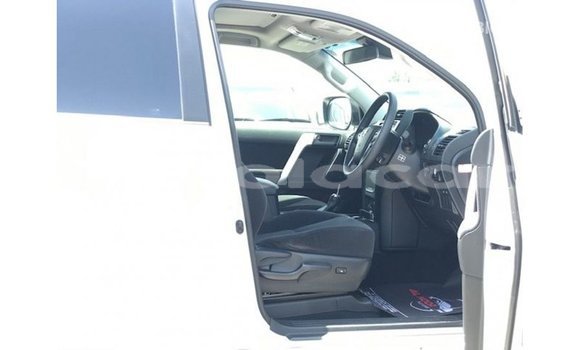 Comprar Importar Toyota Prado Branco Carro em Import - Dubai em Bengo Province Comprar Importar Toyota Prado Branco Carro em Import - Dubai em Bengo Province