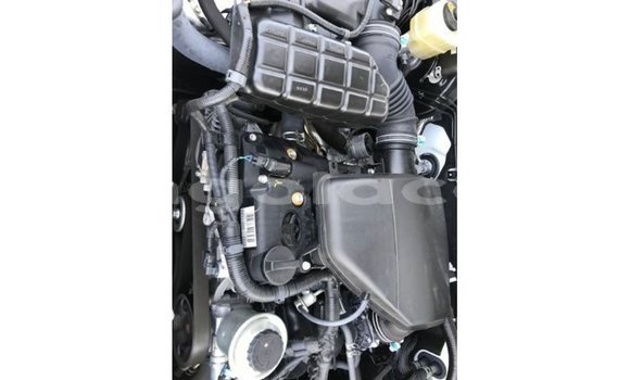 Comprar Importar Toyota Prado Branco Carro em Import - Dubai em Bengo Province Comprar Importar Toyota Prado Branco Carro em Import - Dubai em Bengo Province