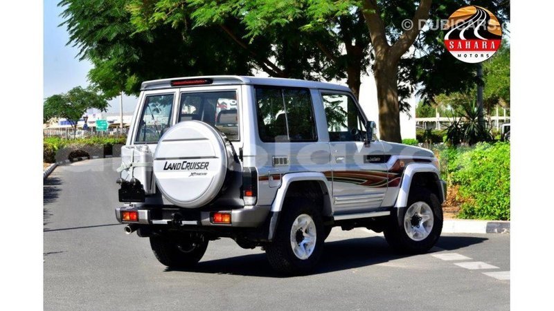 Big with watermark toyota land cruiser bengo province import dubai 7750