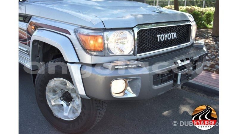 Big with watermark toyota land cruiser bengo province import dubai 7750