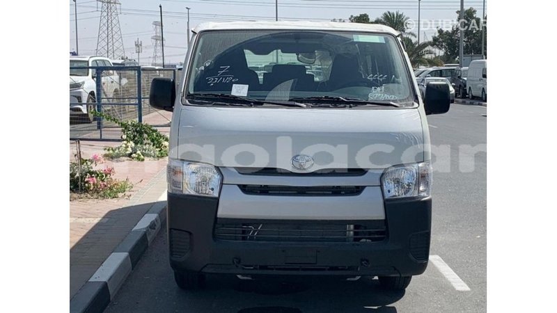 Big with watermark toyota hiace bengo province import dubai 7755