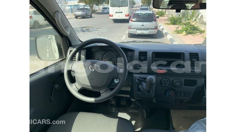 Big with watermark toyota hiace bengo province import dubai 7755