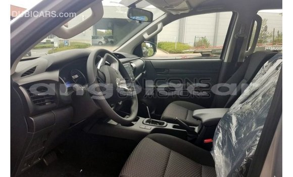 Buy Import Toyota Hilux Brown Car in Import - Dubai in Bengo Province Buy Import Toyota Hilux Brown Car in Import - Dubai in Bengo Province