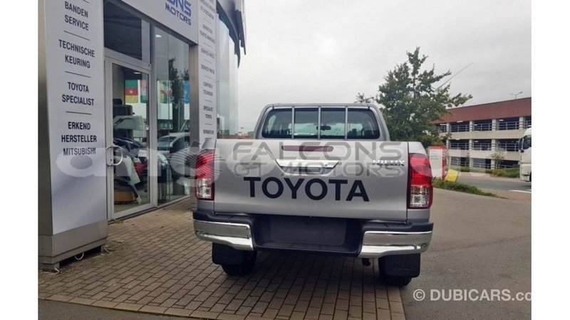 Big with watermark toyota hilux bengo province import dubai 7756