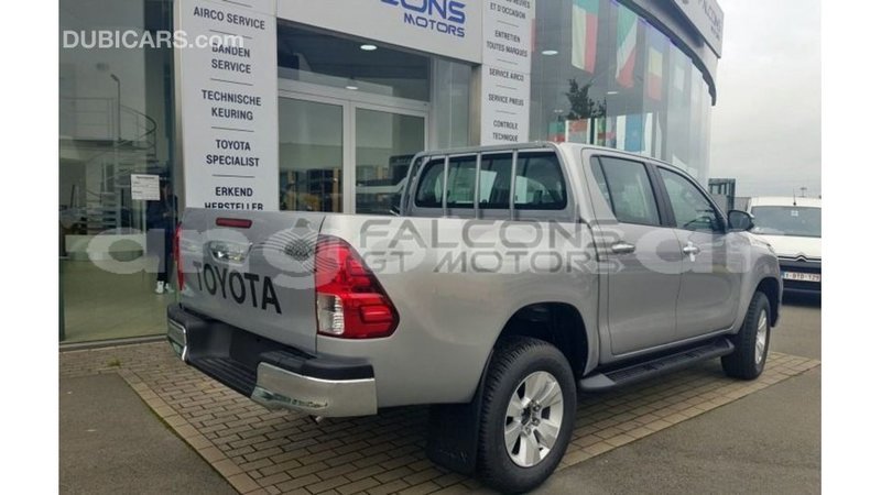 Big with watermark toyota hilux bengo province import dubai 7756