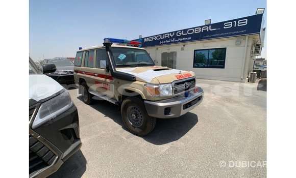 Buy Import Toyota Land Cruiser Beige Car in Import - Dubai in Bengo Province Buy Import Toyota Land Cruiser Beige Car in Import - Dubai in Bengo Province