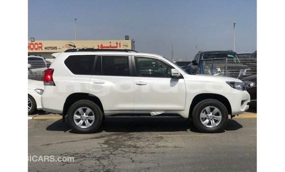Comprar Importar Toyota Prado Branco Carro em Import - Dubai em Bengo Province Comprar Importar Toyota Prado Branco Carro em Import - Dubai em Bengo Province