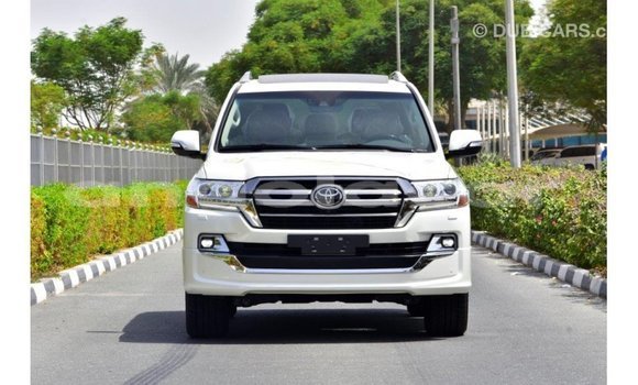 Buy Import Toyota Land Cruiser White Car in Import - Dubai in Bengo Province Buy Import Toyota Land Cruiser White Car in Import - Dubai in Bengo Province