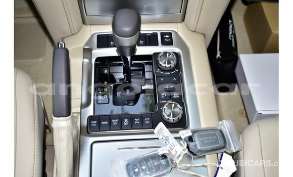 Buy Import Toyota Land Cruiser White Car in Import - Dubai in Bengo Province Buy Import Toyota Land Cruiser White Car in Import - Dubai in Bengo Province